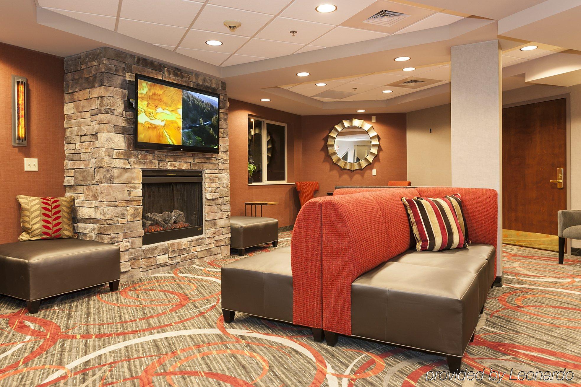 Holiday Inn Express & Suites Colorado Springs-Airport By Ihg Exterior foto